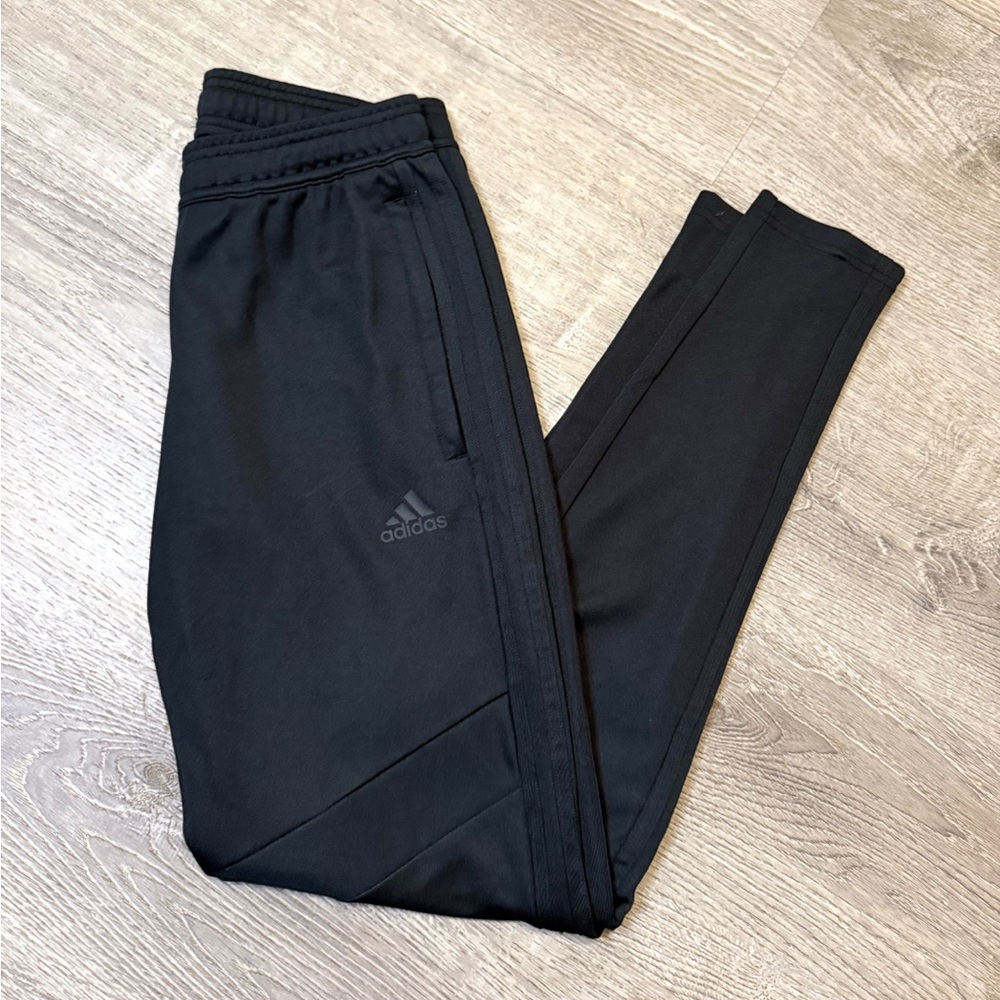 •ADIDAS• JOGGERS